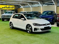 Used 2018 Volkswagen Golf for sale in Ajman