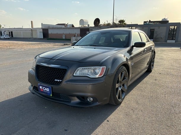 Used 2013 Chrysler 300 SRT for sale in Riyadh