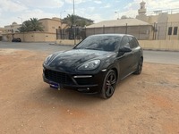 Used 2013 Porsche Cayenne for sale in Al Khobar