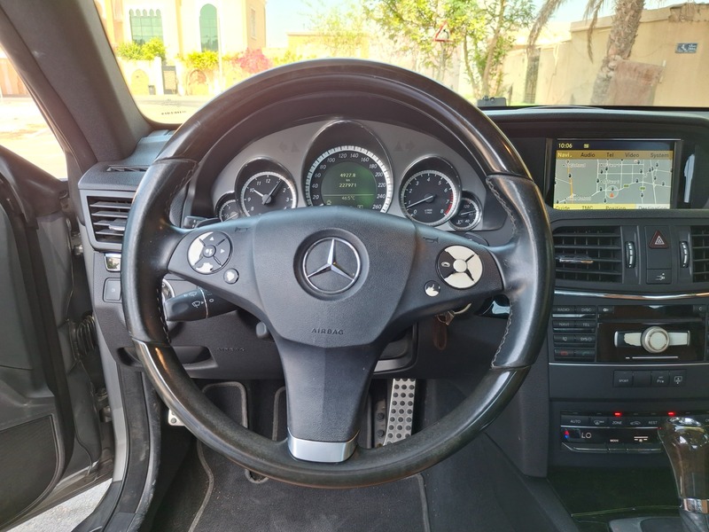 Used 2011 Mercedes E350 for sale in Dubai