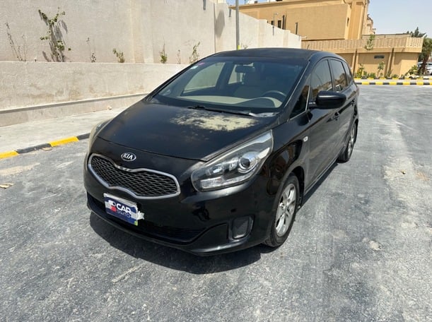 Used 2014 Kia Carens for sale in Riyadh