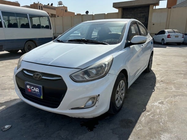 Used 2017 Hyundai Accent for sale in Riyadh