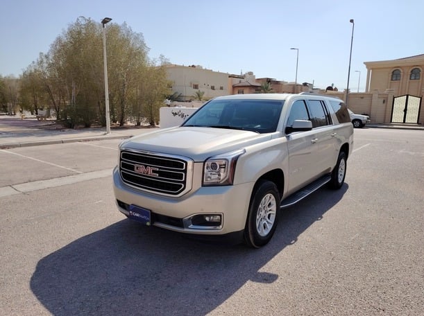 Used 2015 GMC Yukon for sale in Dammam