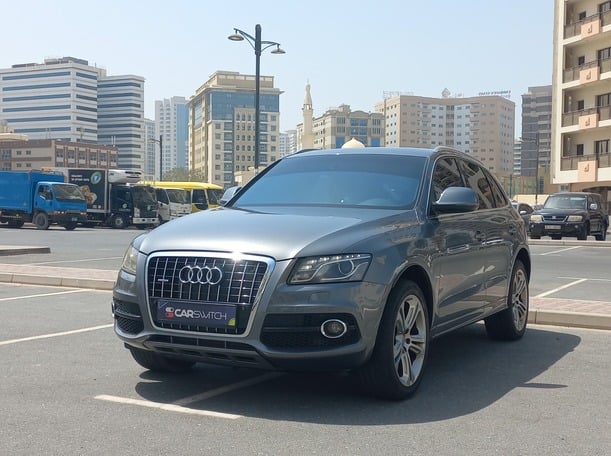 Used 2013 Audi Q5 for sale in Dubai