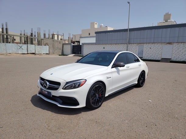 مستعمله 2017 مرسيدس C63 AMG للبيع فى جدة