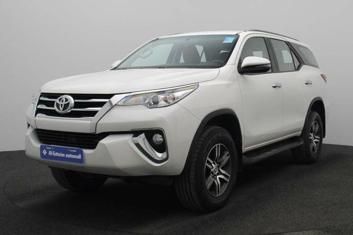 Used 2020 Toyota Fortuner for sale in Abu Dhabi