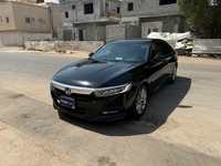 Used 2018 Honda Accord for sale in Riyadh