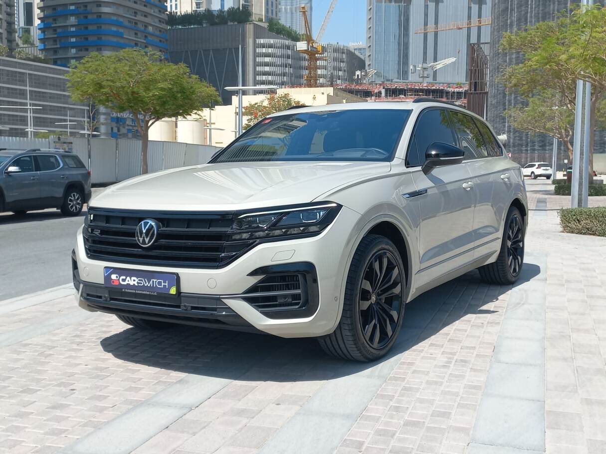 Used 2023 Volkswagen Touareg for sale in Dubai