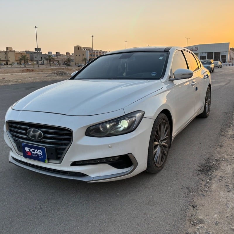 Used 2018 Hyundai Azera for sale in Riyadh