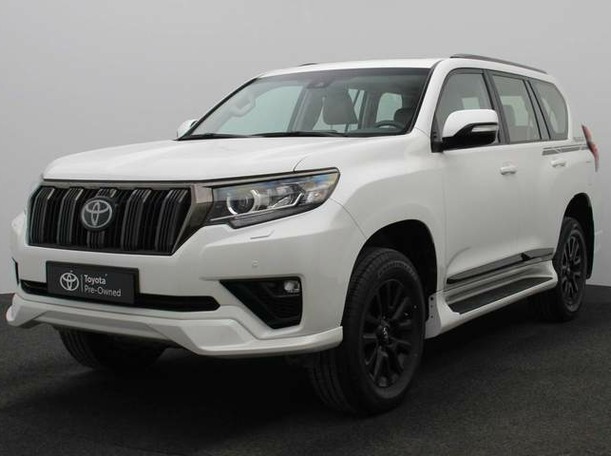 Used 2022 Toyota Prado for sale in Dubai