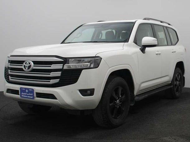 Used 2022 Toyota Land Cruiser for sale in Dubai