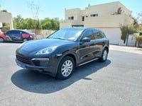 Used 2014 Porsche Cayenne for sale in Dubai