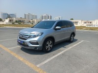 Used 2017 Honda Pilot for sale in Dubai