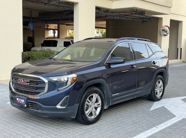 Used 2018 GMC Terrain for sale in Dubai