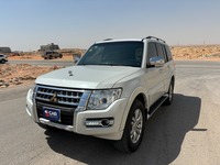 Used 2017 Mitsubishi Pajero for sale in Riyadh