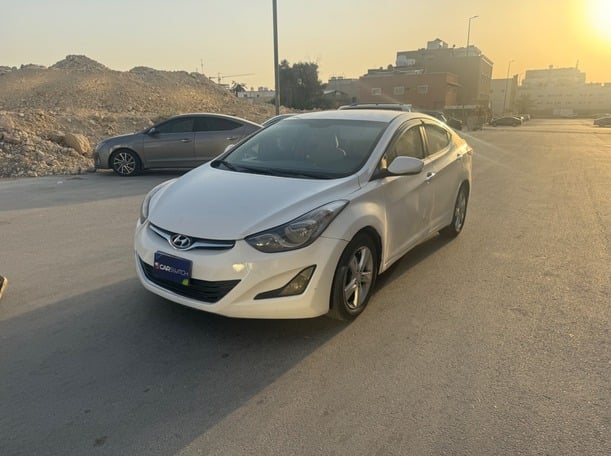 Used 2014 Hyundai Elantra for sale in Riyadh