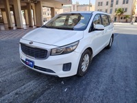 Used 2016 Kia Carnival for sale in Dammam