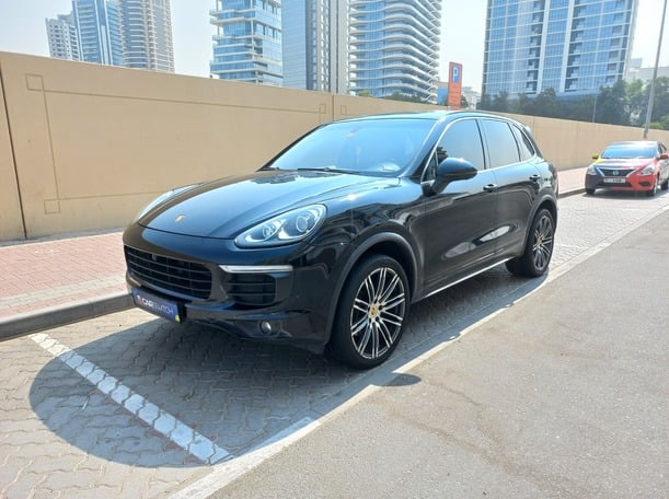 Used 2016 Porsche Cayenne for sale in Dubai