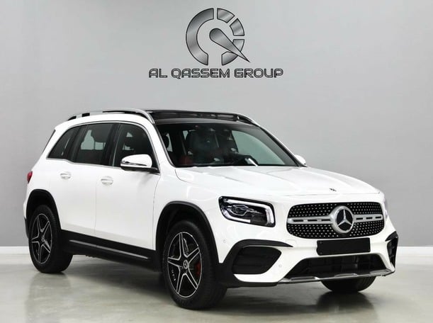 Used 2023 Mercedes GLB250 for sale in Sharjah