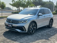 Used 2023 Volkswagen Tiguan for sale in Abu Dhabi