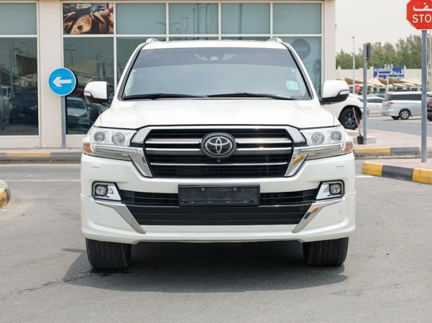 Used 2020 Toyota Land Cruiser for sale in Sharjah