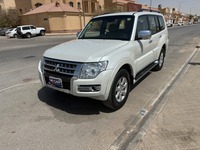 Used 2017 Mitsubishi Pajero for sale in Riyadh