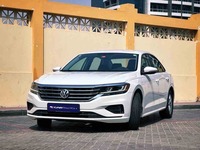 Used 2020 Volkswagen Passat for sale in Dubai