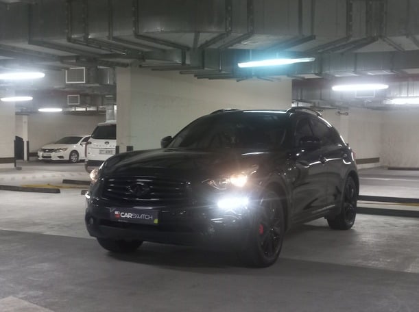 Used 2014 Infiniti QX70 for sale in Dubai