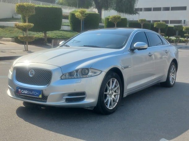 Used 2013 Jaguar XJ for sale in Abu Dhabi