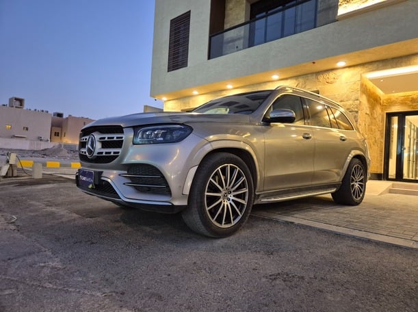 مستعمله 2021 مرسيدس GLS450 للبيع فى الرياض