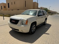 Used 2014 GMC Yukon for sale in Riyadh