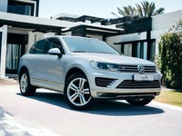 Used 2019 Volkswagen Touareg for sale in Dubai