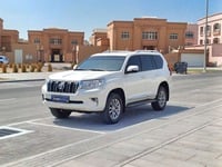 Used 2018 Toyota Prado for sale in Abu Dhabi