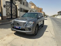 Used 2015 Lexus LX570 for sale in Riyadh