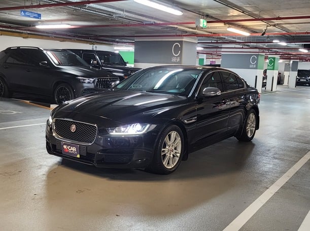 Used 2016 Jaguar XE for sale in Dubai