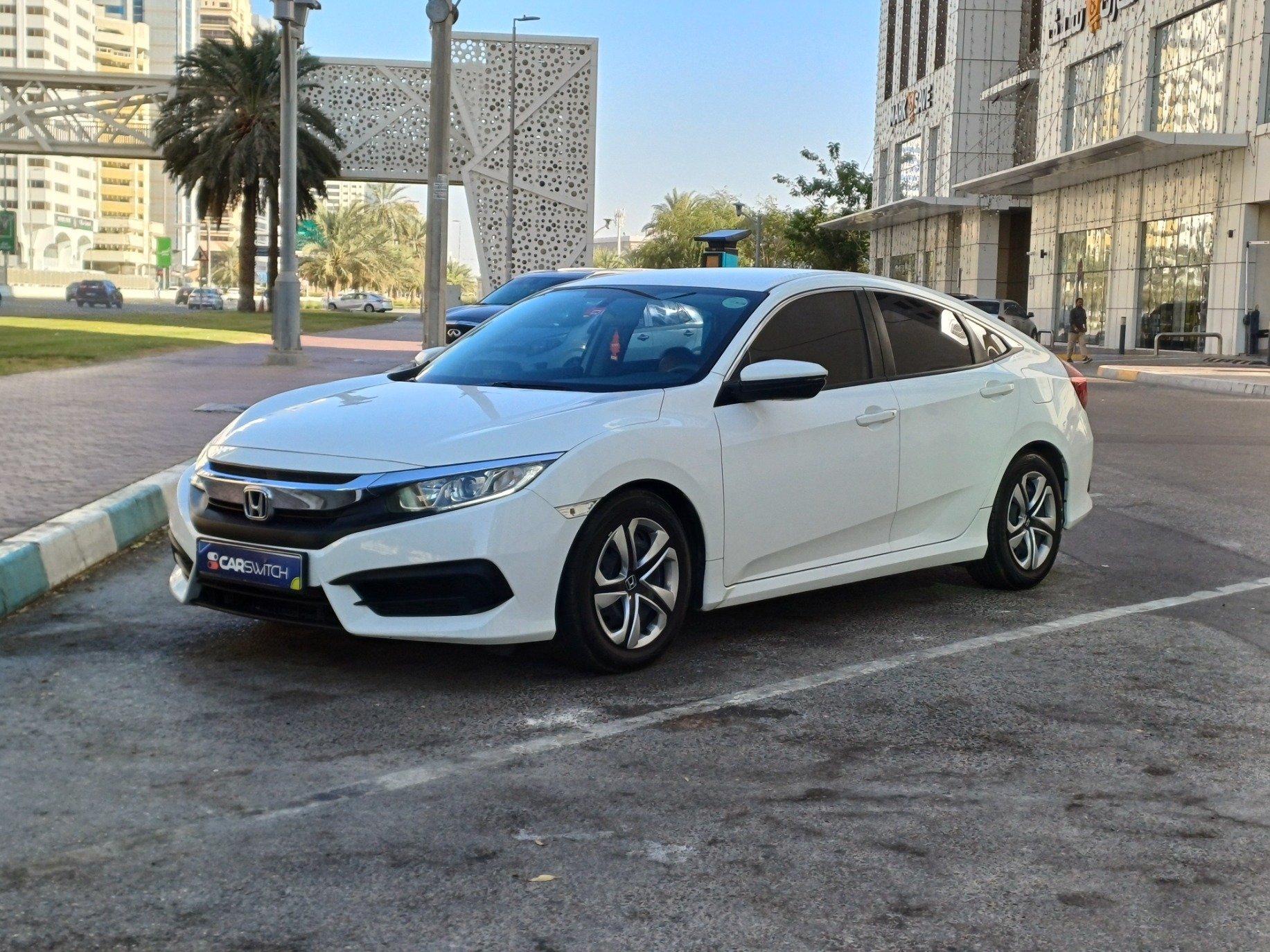 Used 2019 Honda Civic for sale in Abu Dhabi