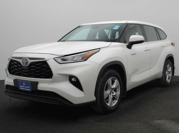 Used 2020 Toyota Highlander for sale in Ajman