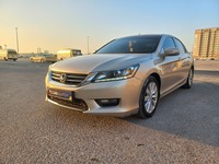 Used 2014 Honda Accord for sale in Dubai