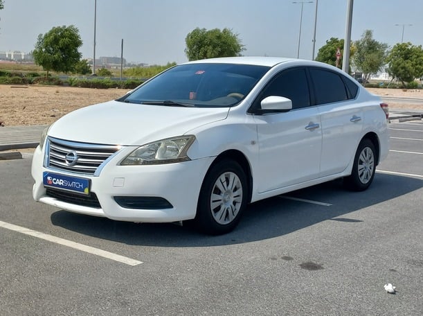 Used 2014 Nissan Sentra for sale in Abu Dhabi