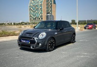 Used 2017 MINI Cooper for sale in Dubai