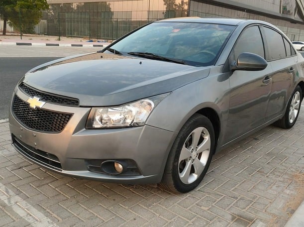 Used 2012 Chevrolet Cruze for sale in Dubai