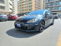 Used 2015 Volkswagen Golf for sale in Dubai