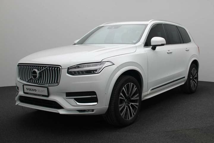 Used 2022 Volvo XC90 for sale in Abu Dhabi