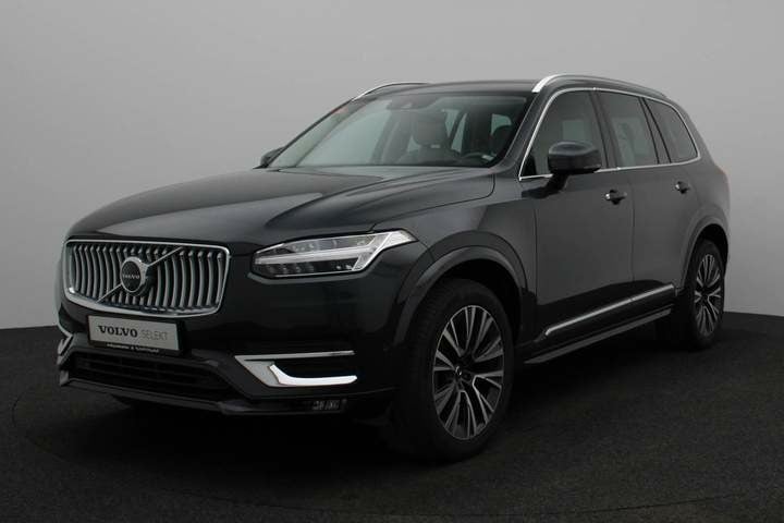 Used 2022 Volvo XC90 for sale in Abu Dhabi