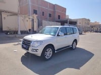 Used 2016 Mitsubishi Pajero for sale in Jeddah