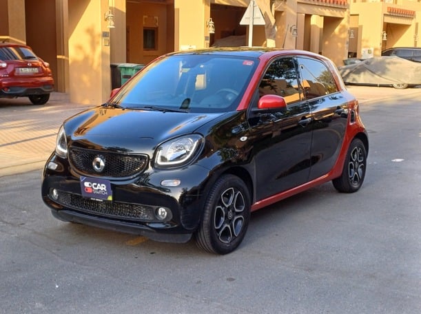 Used 2018 Smart ForFour for sale in Dubai