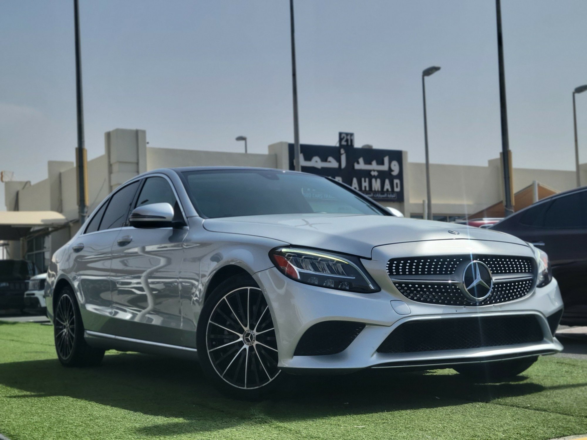 مستعمله 2021 مرسيدس C300 للبيع فى الشارقة