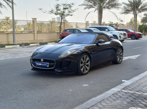 Used 2017 Jaguar F-Type for sale in Abu Dhabi