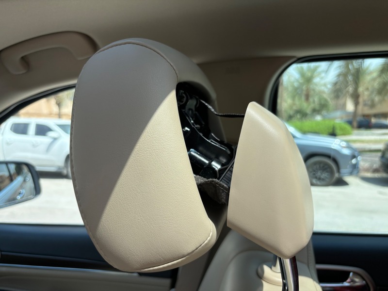 Used 2015 Jeep Grand Cherokee for sale in Riyadh