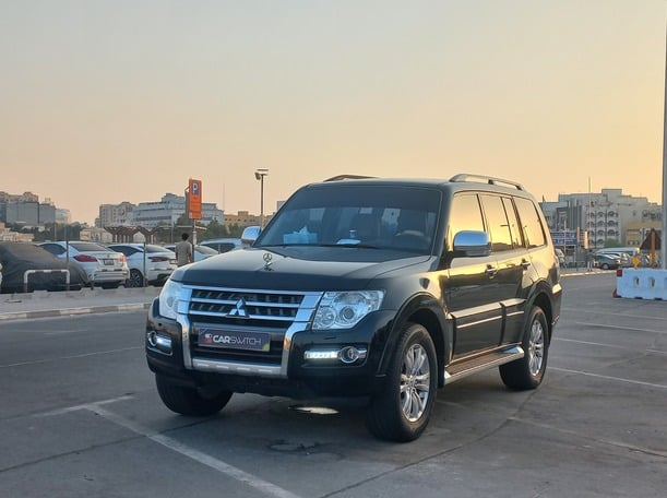 Used 2020 Mitsubishi Pajero for sale in Dubai